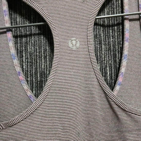 Lululemon Size 6ish Striped Purple And Grey Women's Tank Top - Picture 3 of 4